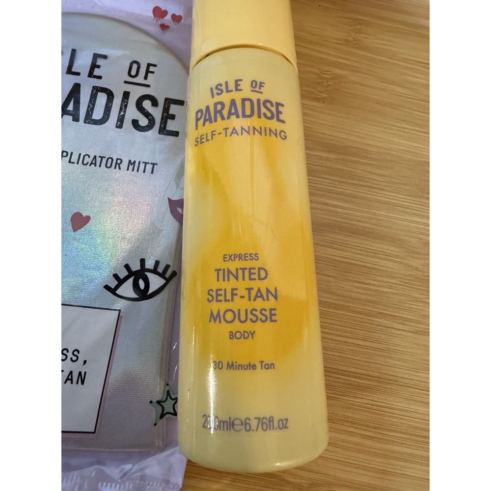 Isle of Paradise Self-Tanning Tinted Body Mousse With Application Glove-NEW - Picture 7 of 10